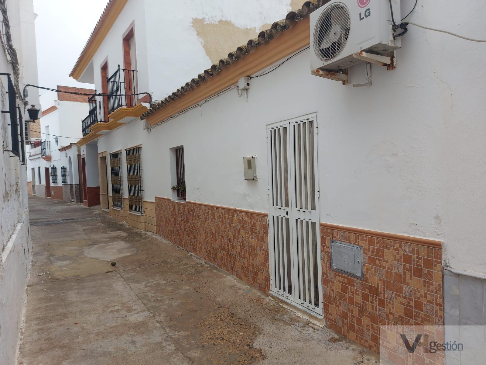 For sale of house in Villamartín