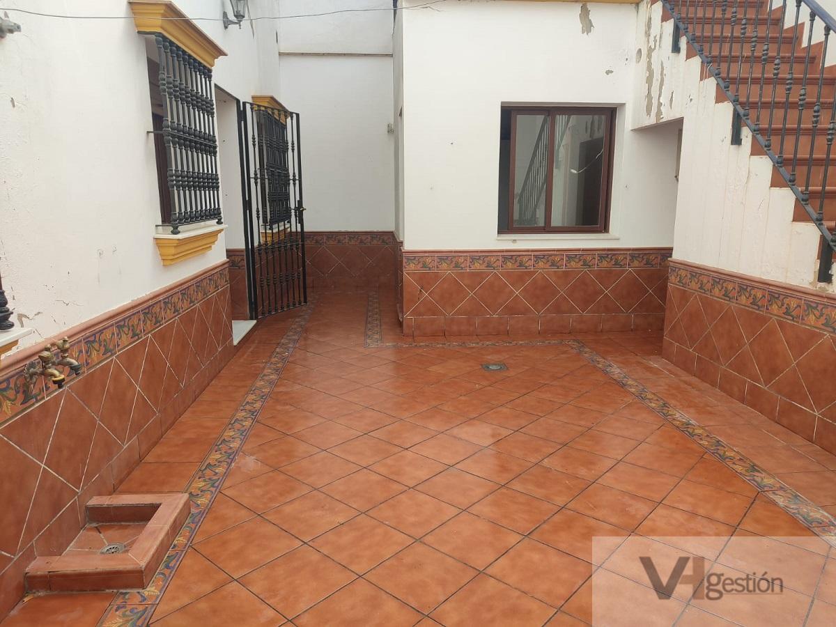 For sale of house in Pilas