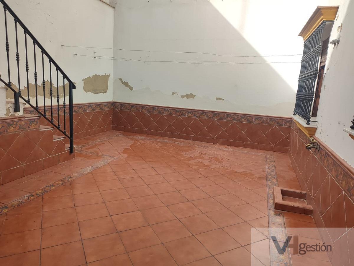 For sale of house in Pilas