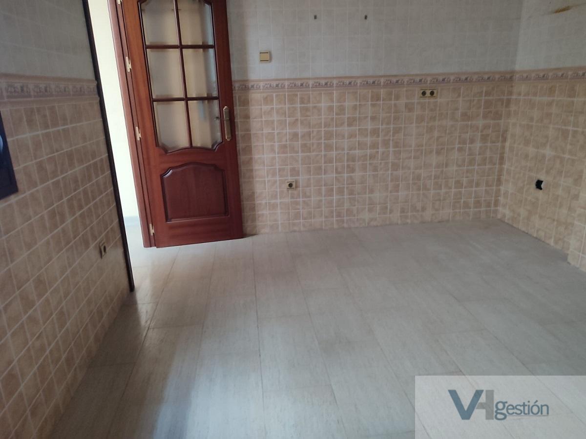 For sale of house in Pilas