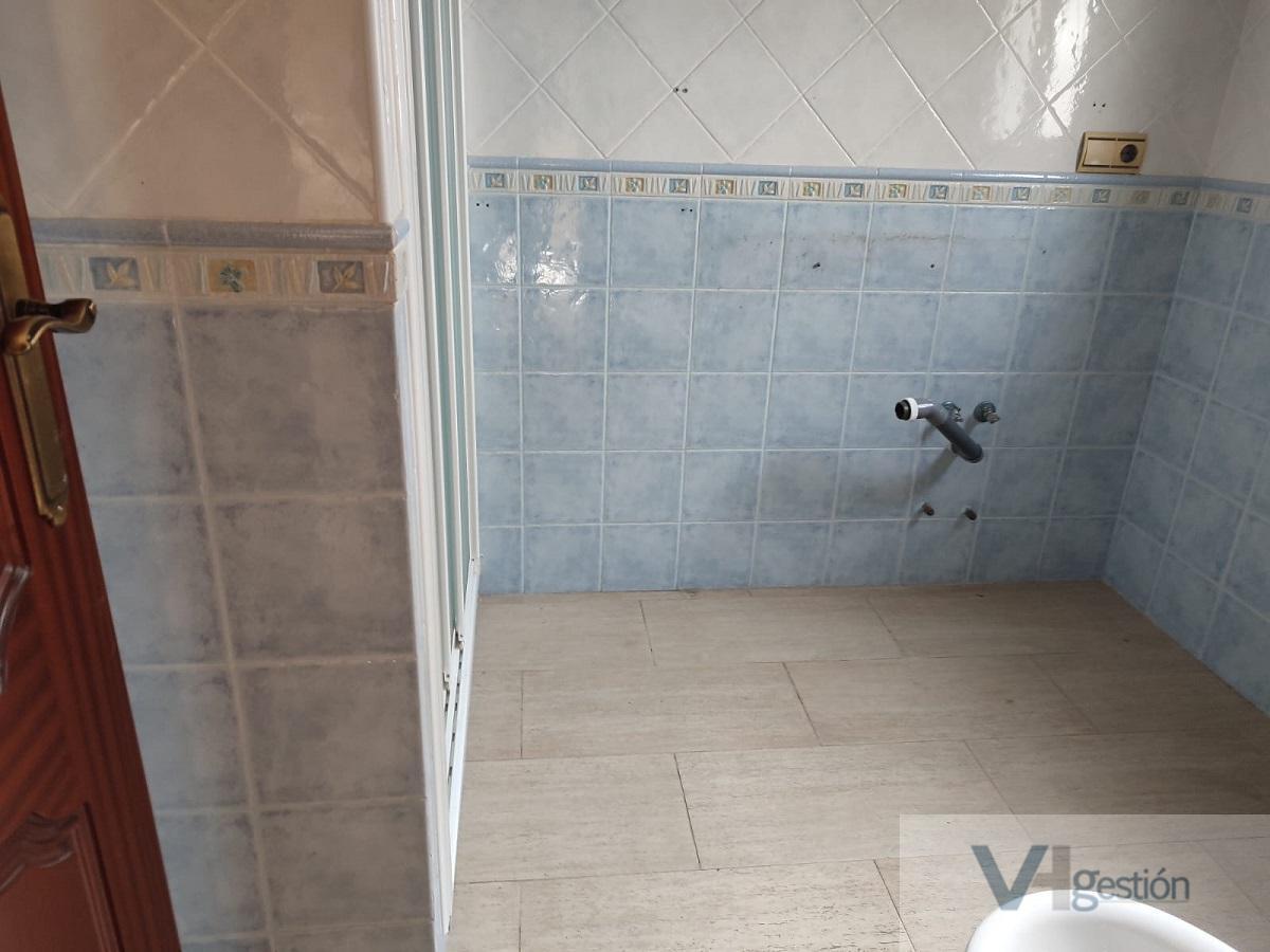 For sale of house in Pilas