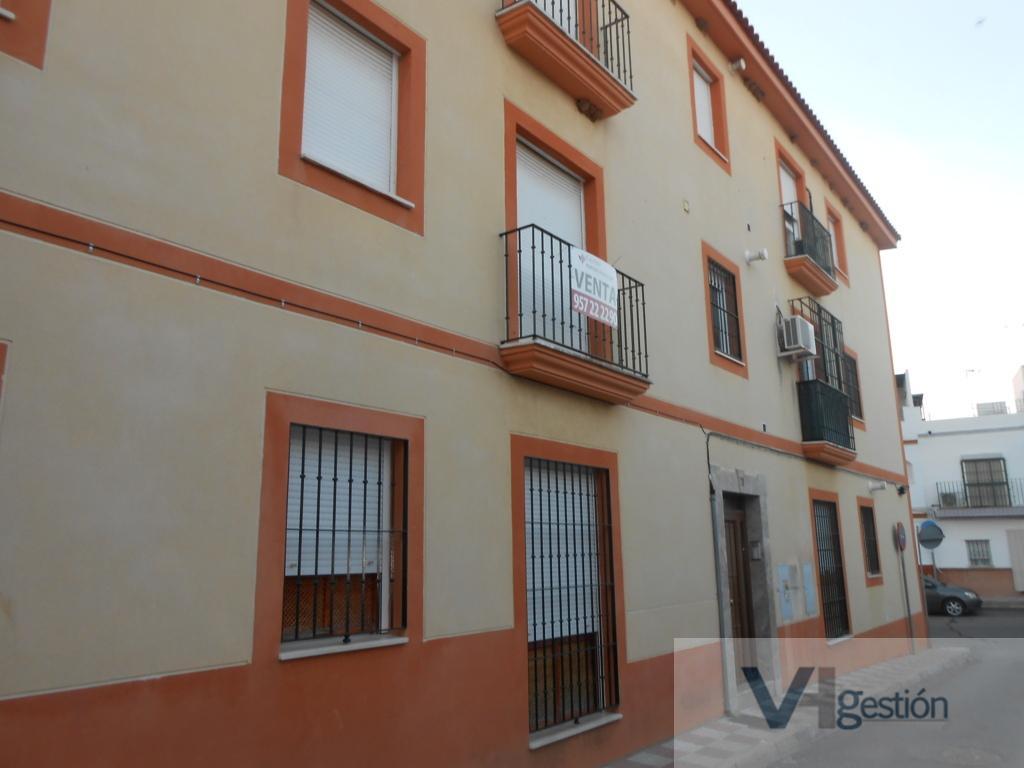 For sale of flat in Alcolea del Río