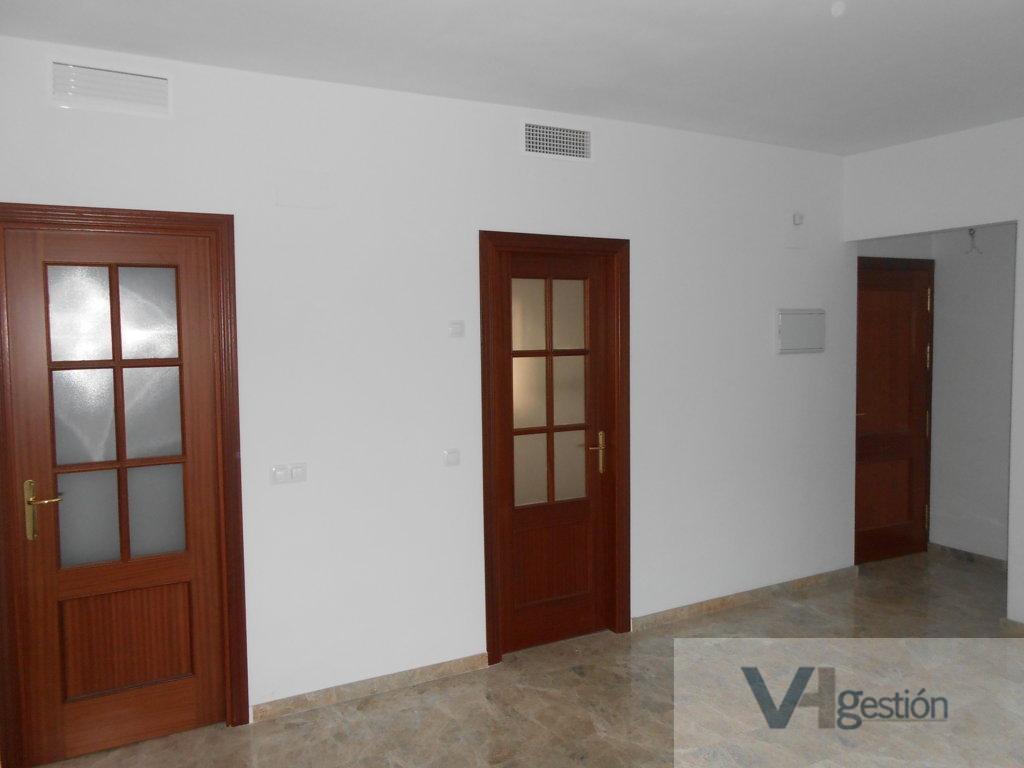 For sale of flat in Alcolea del Río