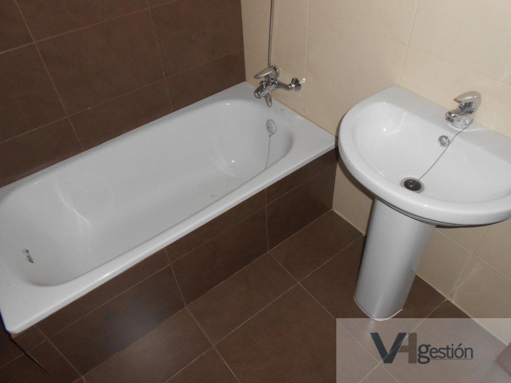 For sale of flat in Alcolea del Río
