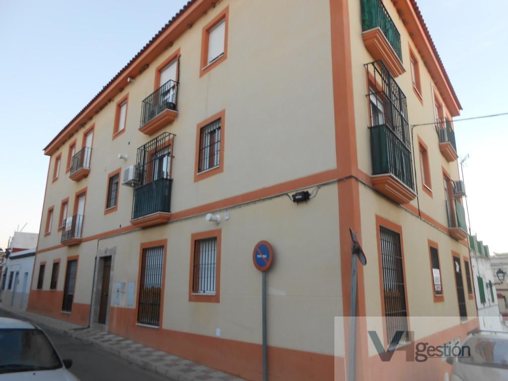 For sale of flat in Alcolea del Río