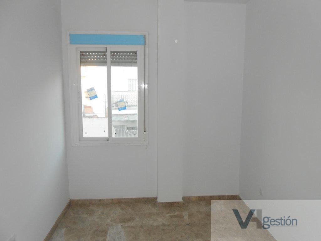 For sale of flat in Alcolea del Río