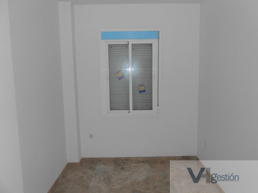 For sale of flat in Alcolea del Río
