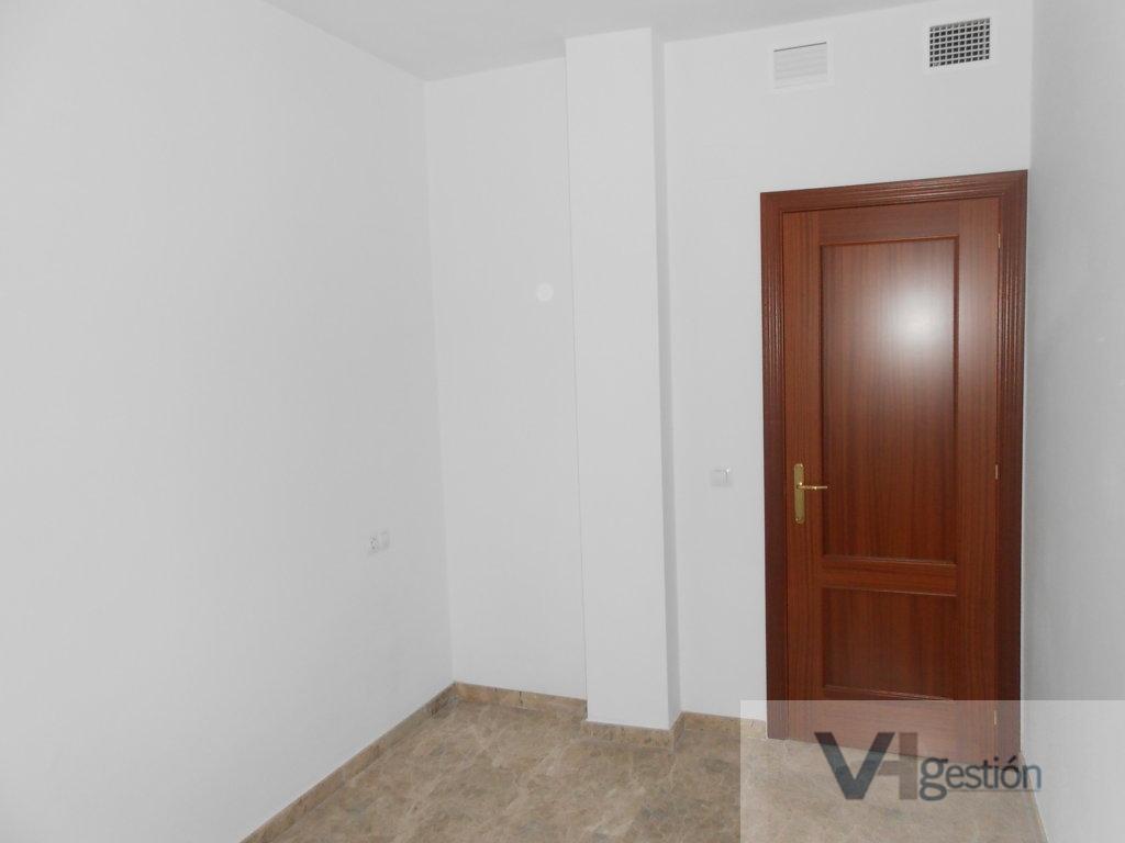 For sale of flat in Alcolea del Río
