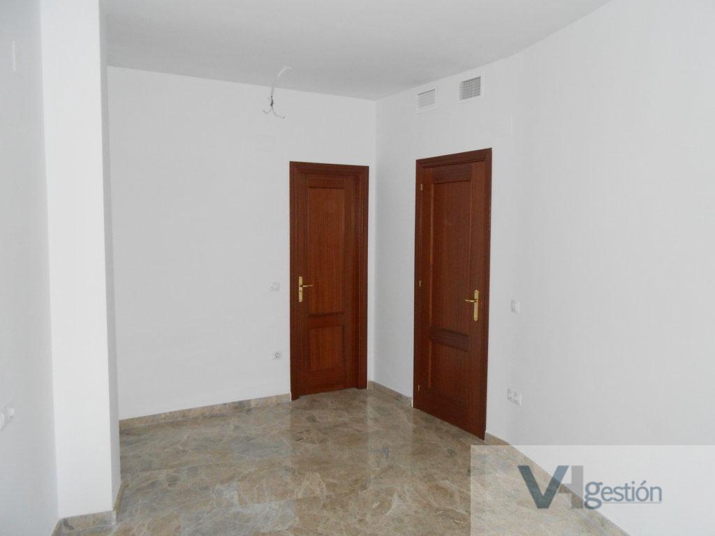 For sale of flat in Alcolea del Río