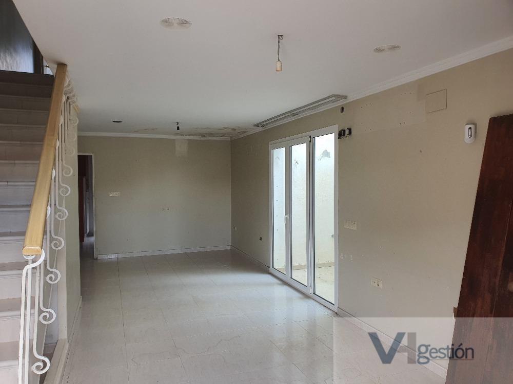 For sale of house in Moguer