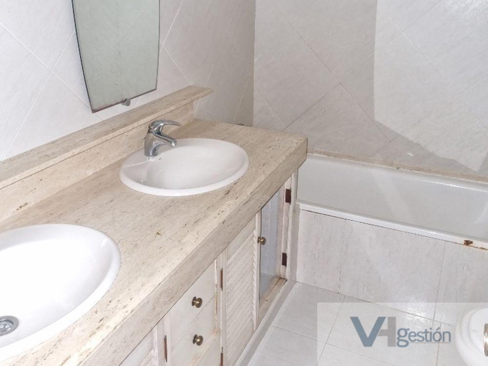 For sale of house in Moguer