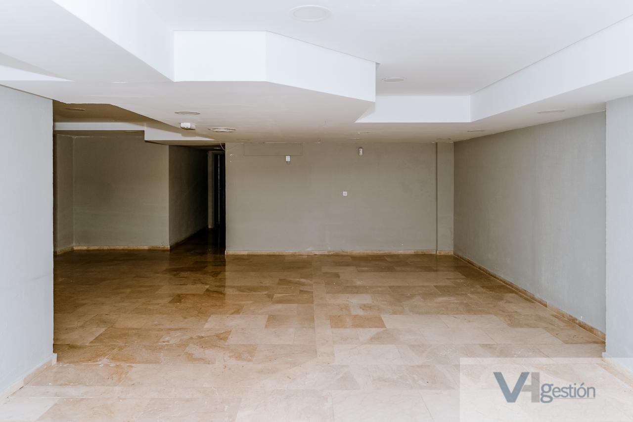 For sale of commercial in Huelva