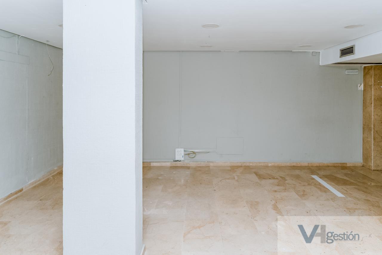 For sale of commercial in Huelva