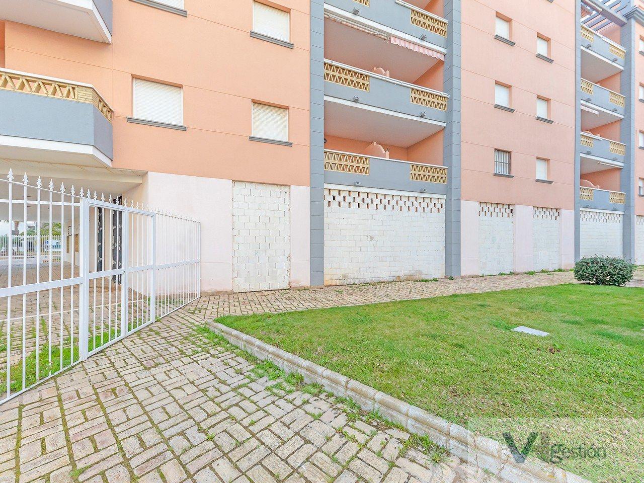 For sale of commercial in Isla Cristina