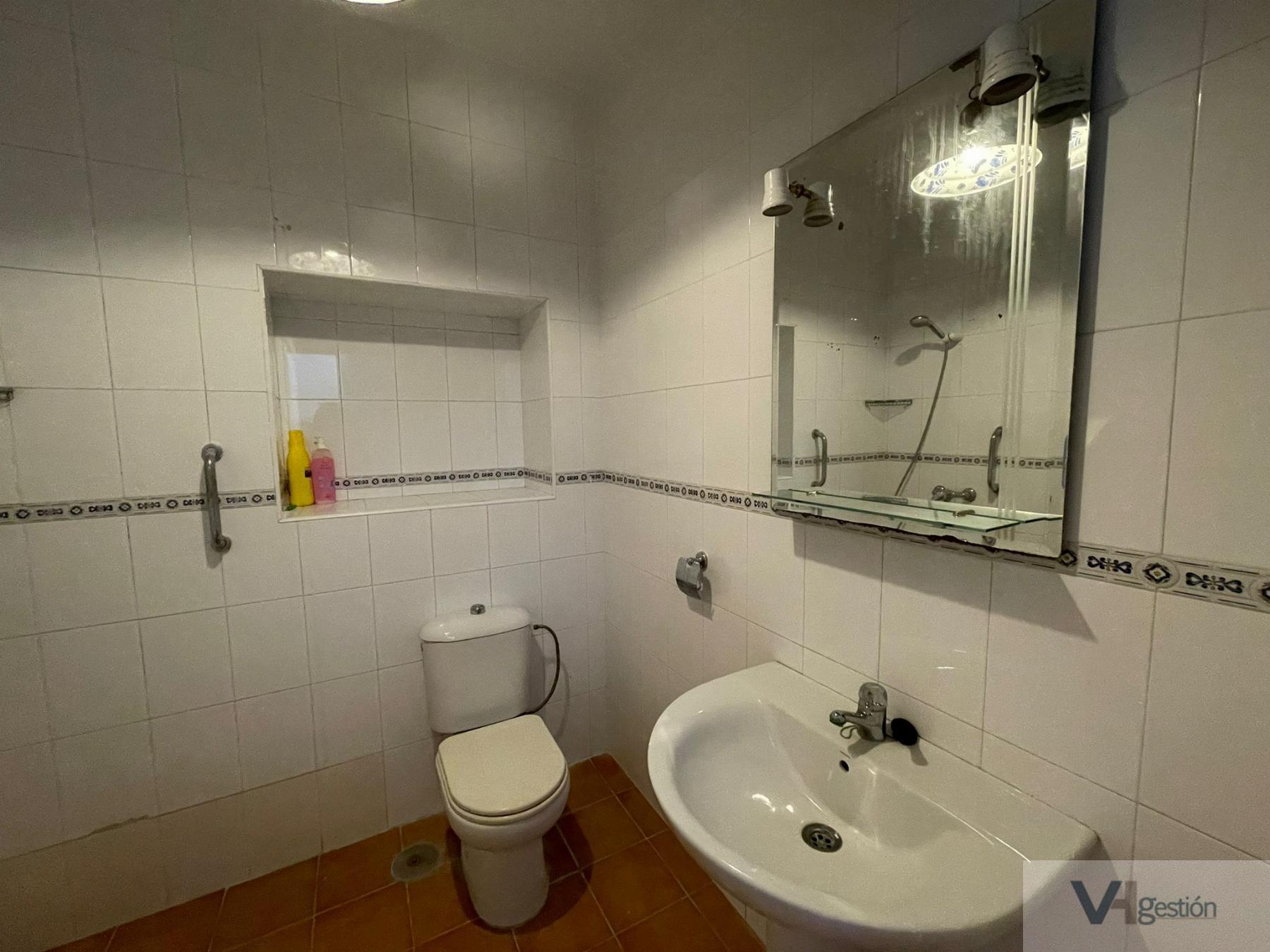 For sale of house in Villamartín