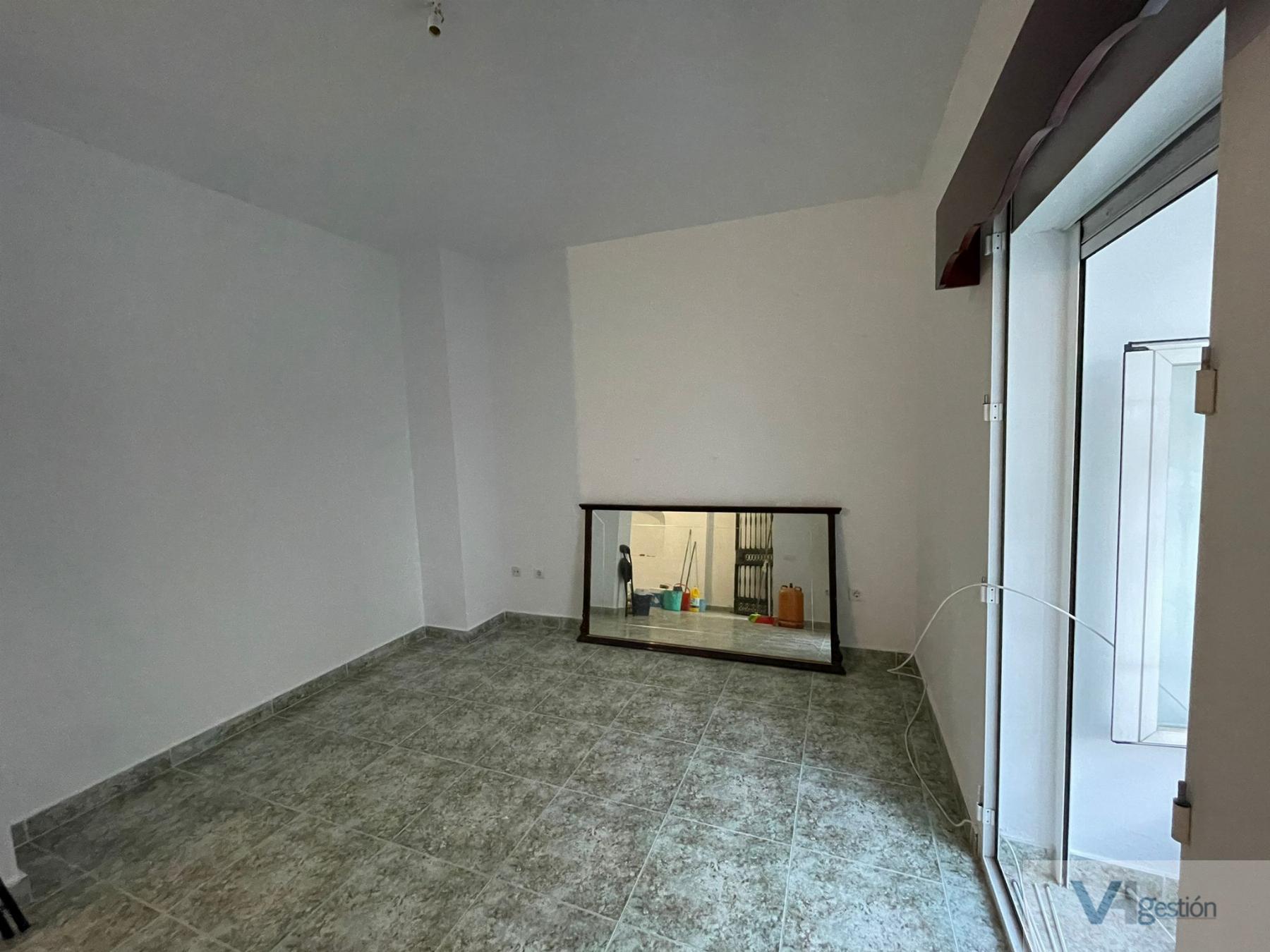 For sale of house in Villamartín