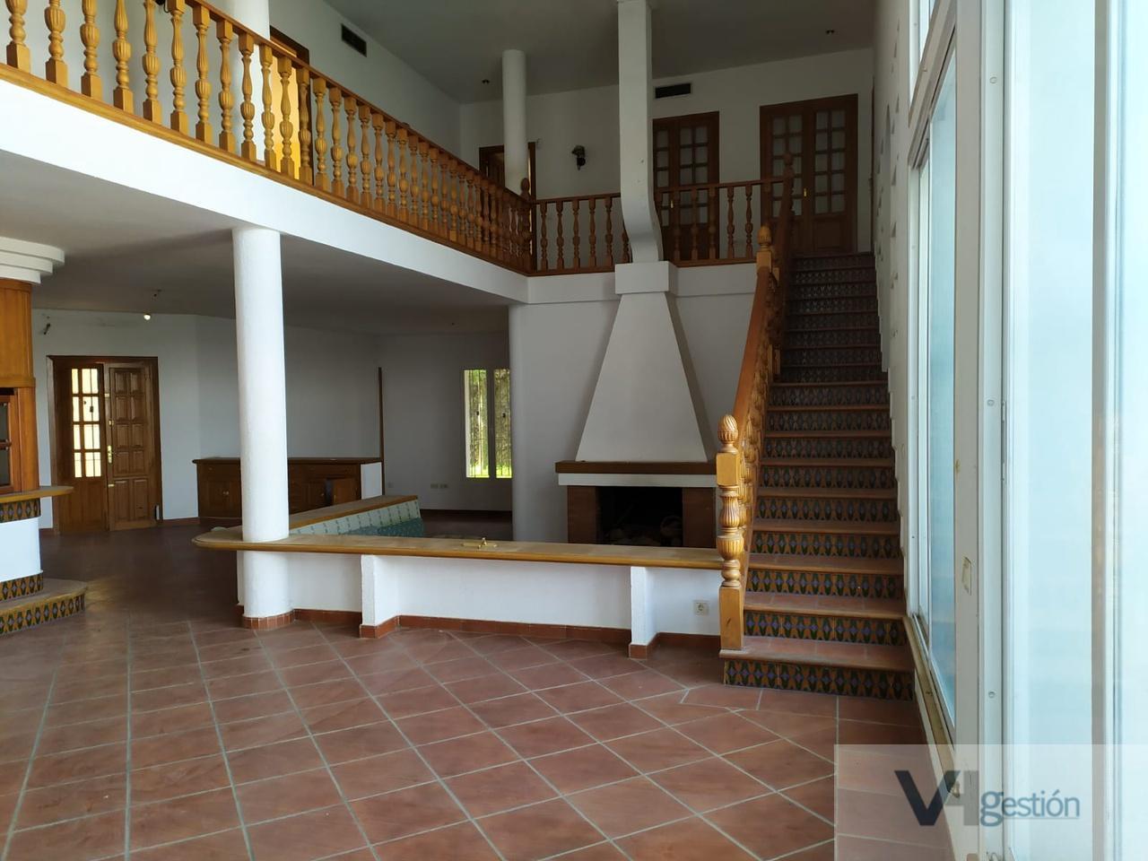 For sale of chalet in Gines
