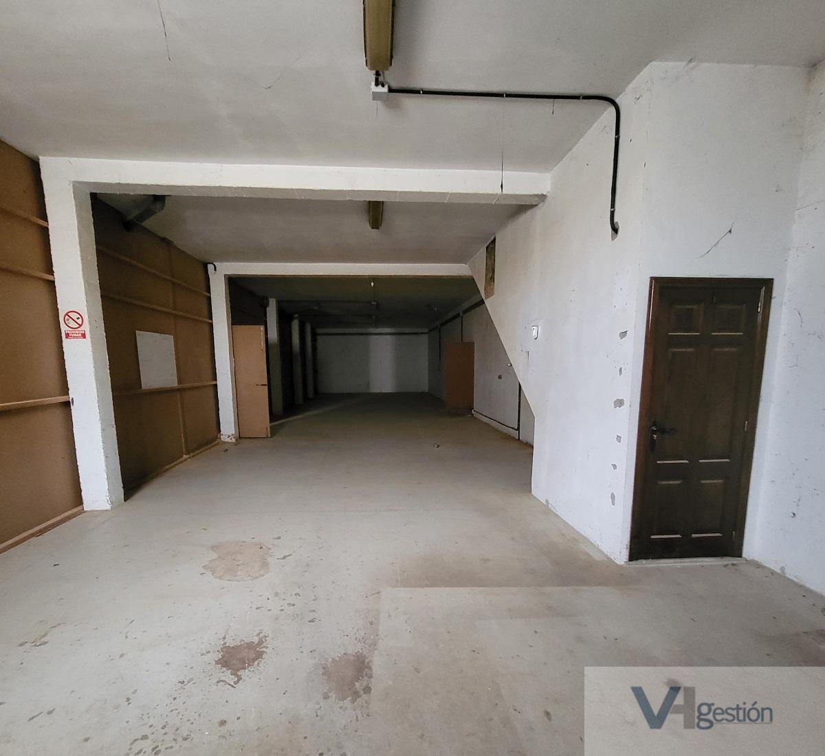 For sale of commercial in Almonte
