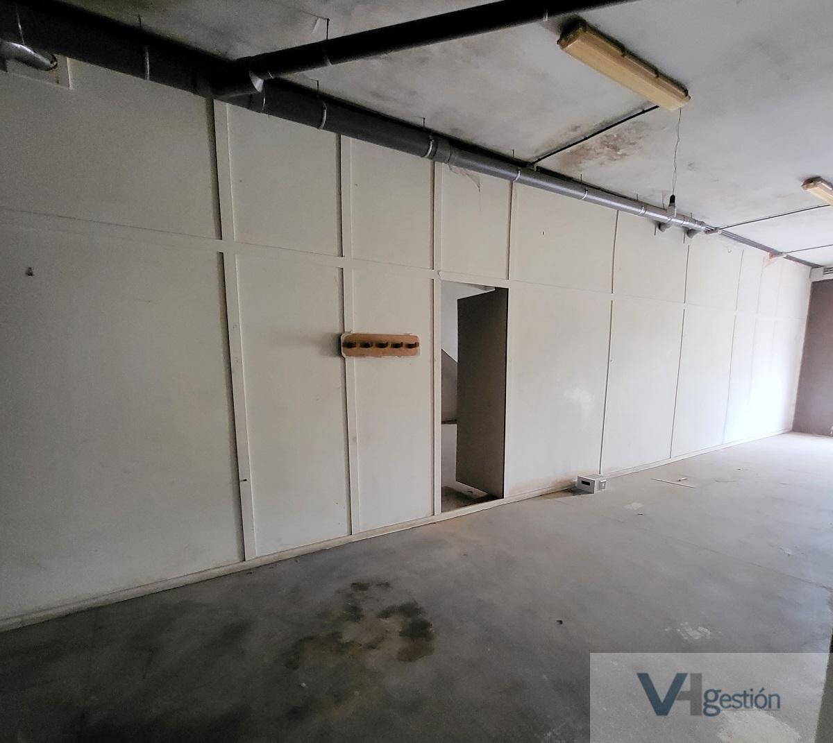 For sale of commercial in Almonte