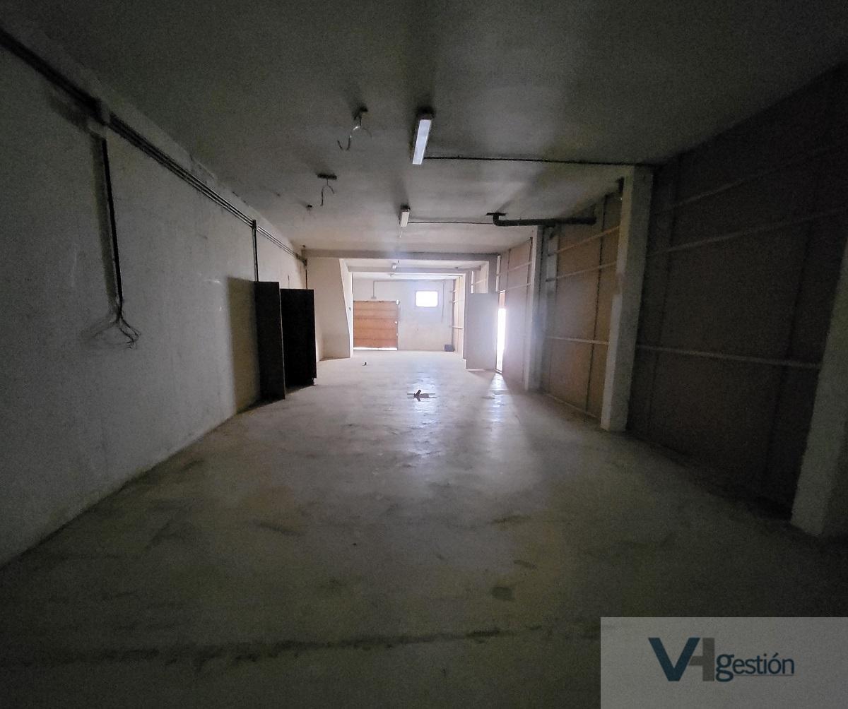 For sale of commercial in Almonte