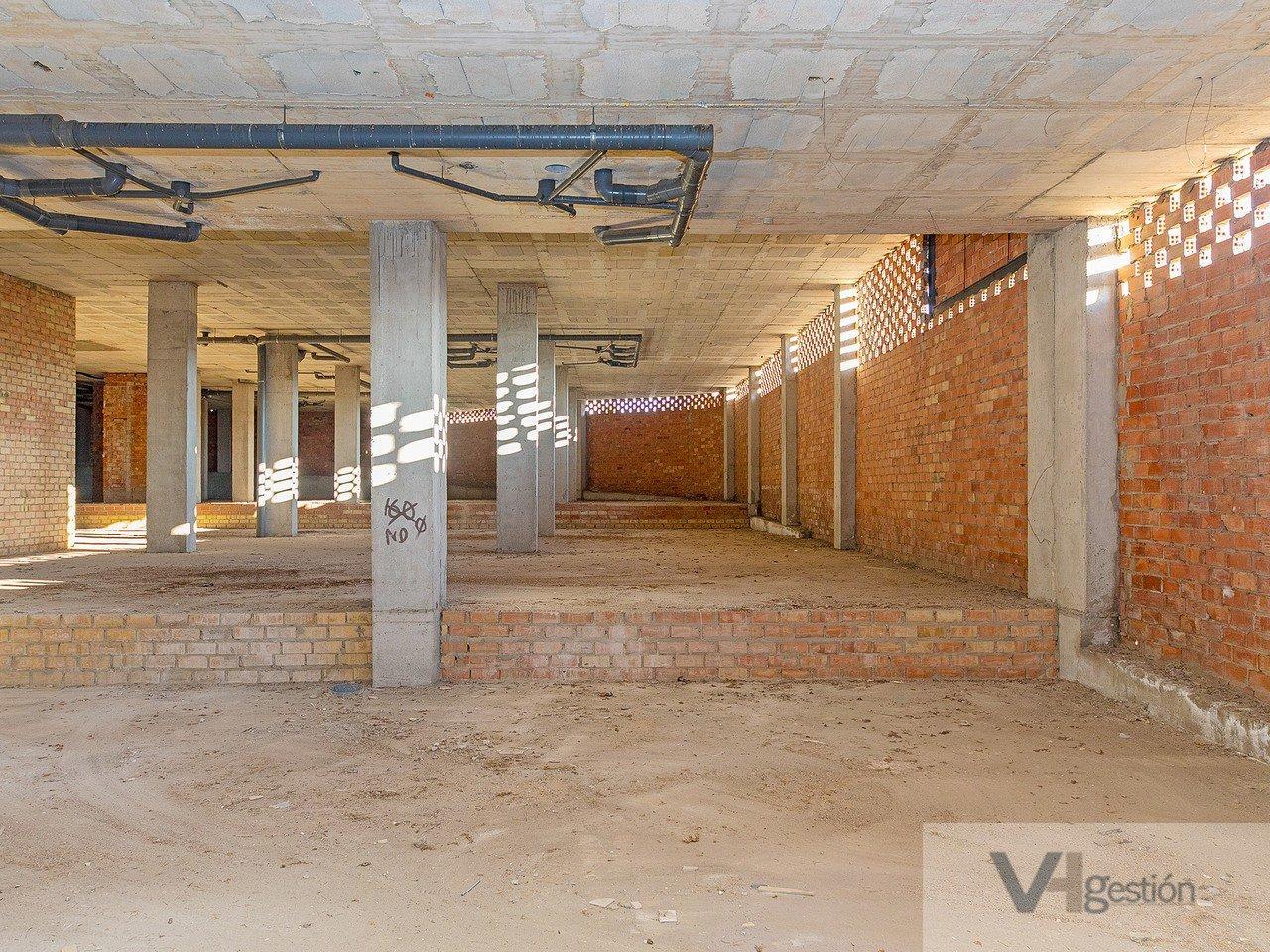 For sale of commercial in Alcalá de Guadaíra