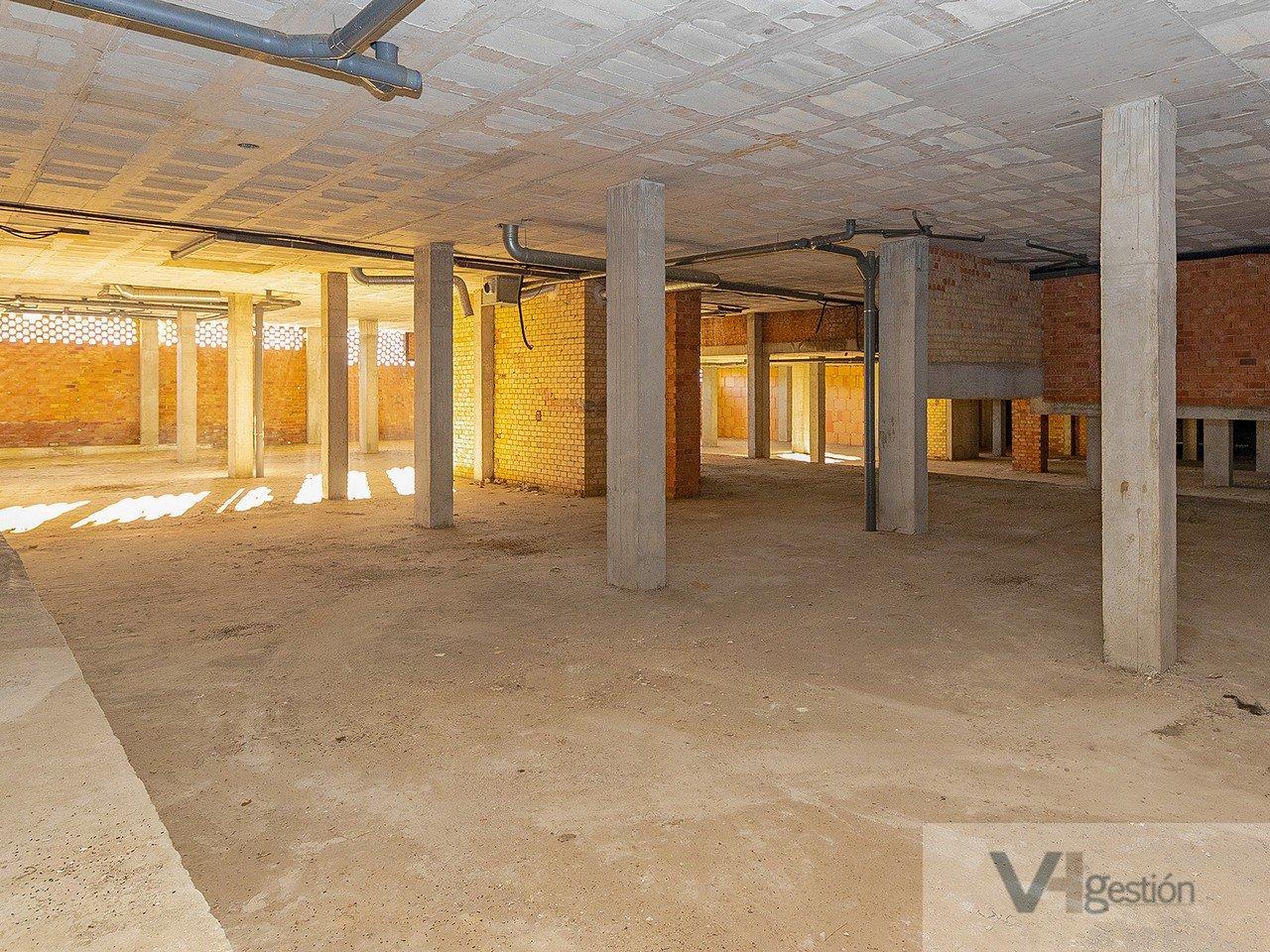 For sale of commercial in Alcalá de Guadaíra