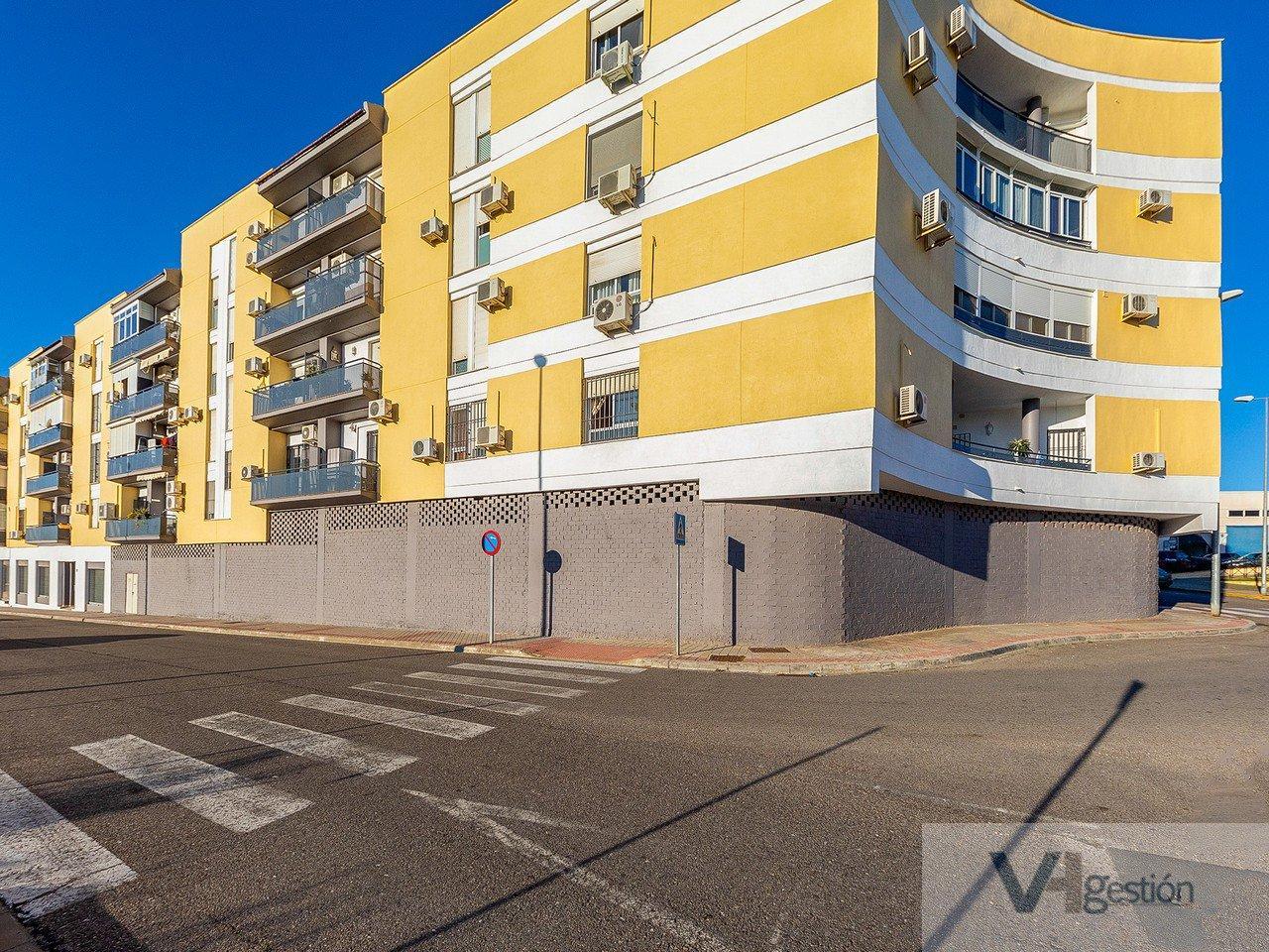 For sale of commercial in Alcalá de Guadaíra
