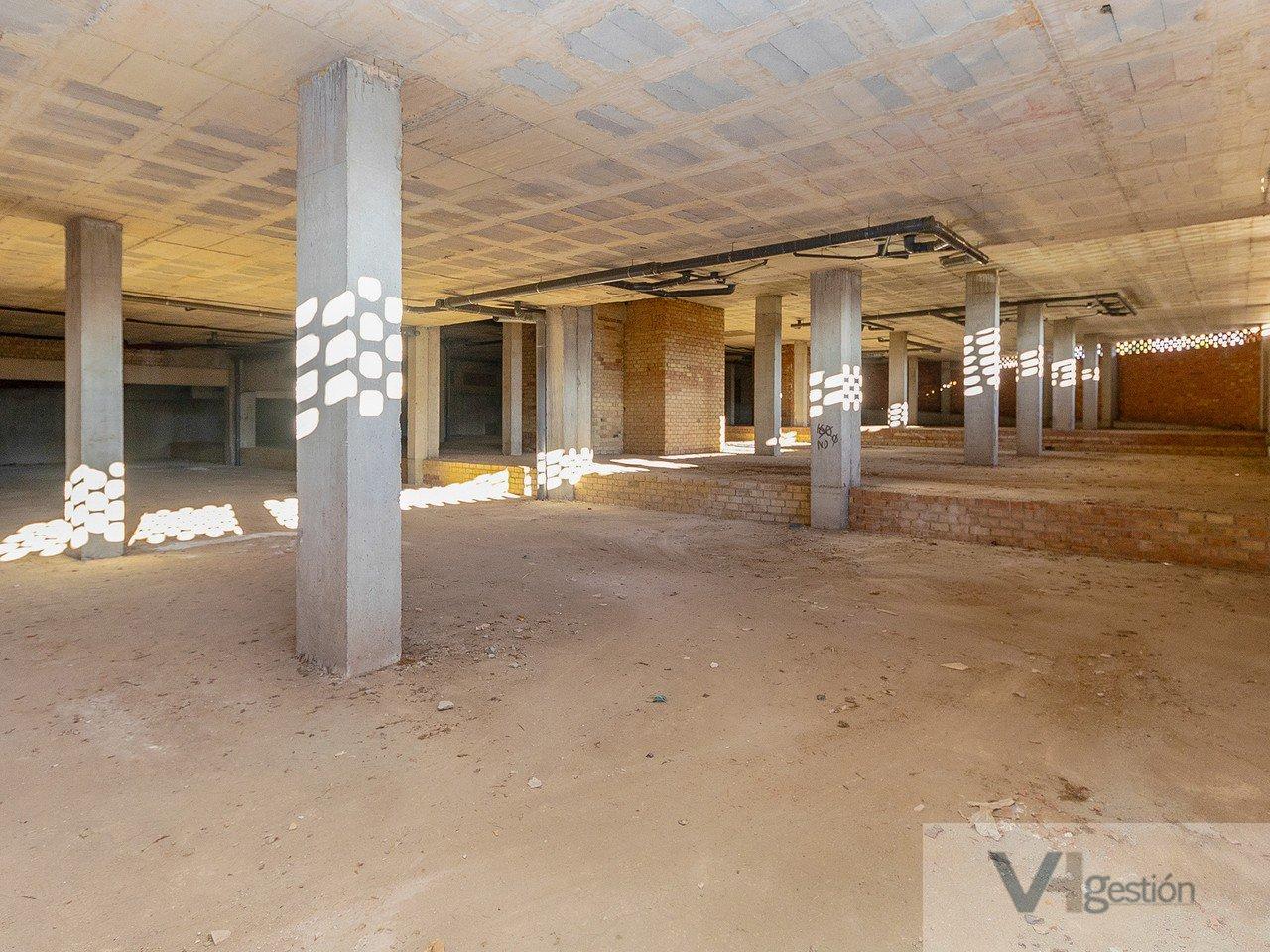 For sale of commercial in Alcalá de Guadaíra