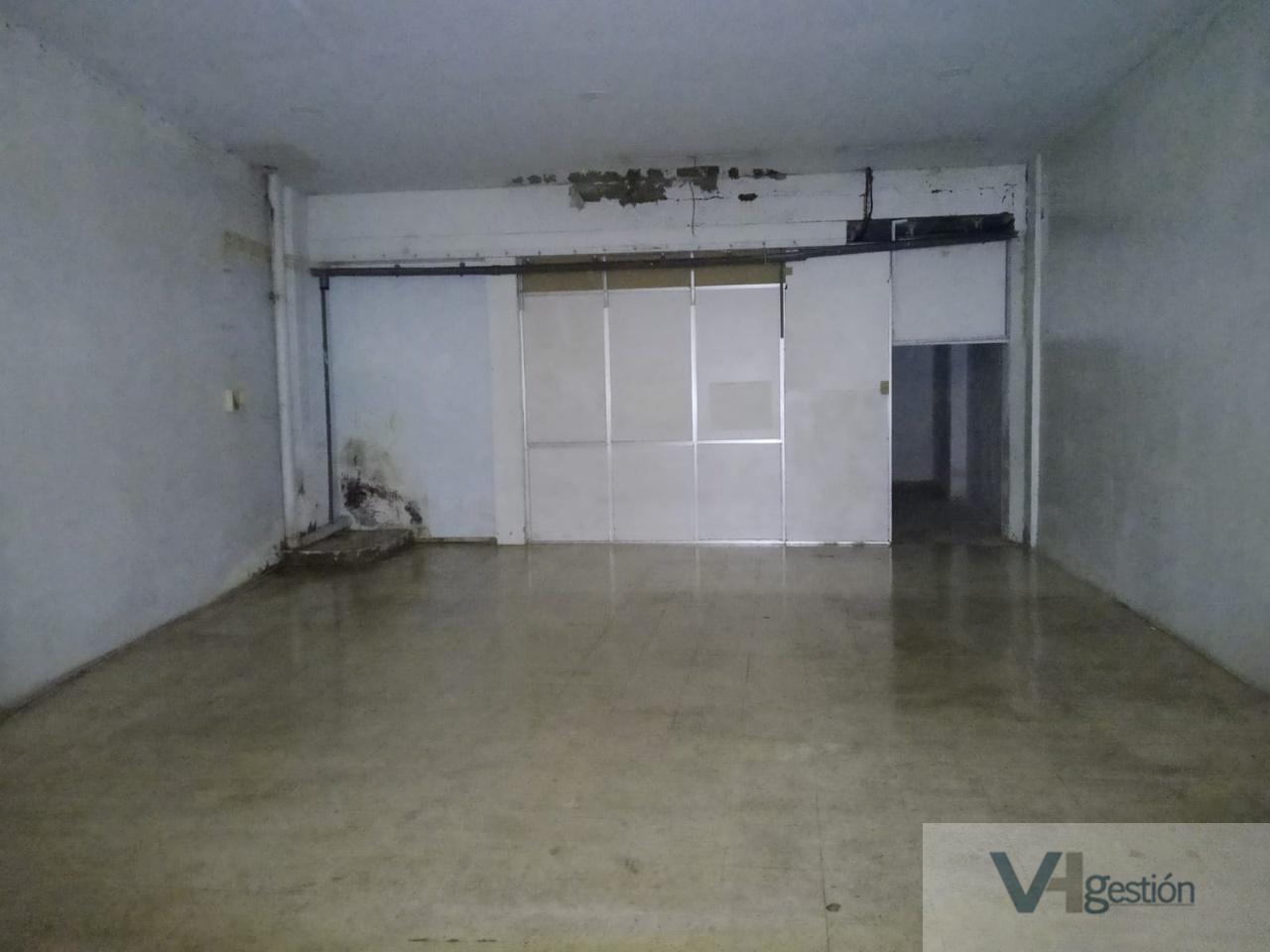 For sale of commercial in Alcalá de Guadaíra