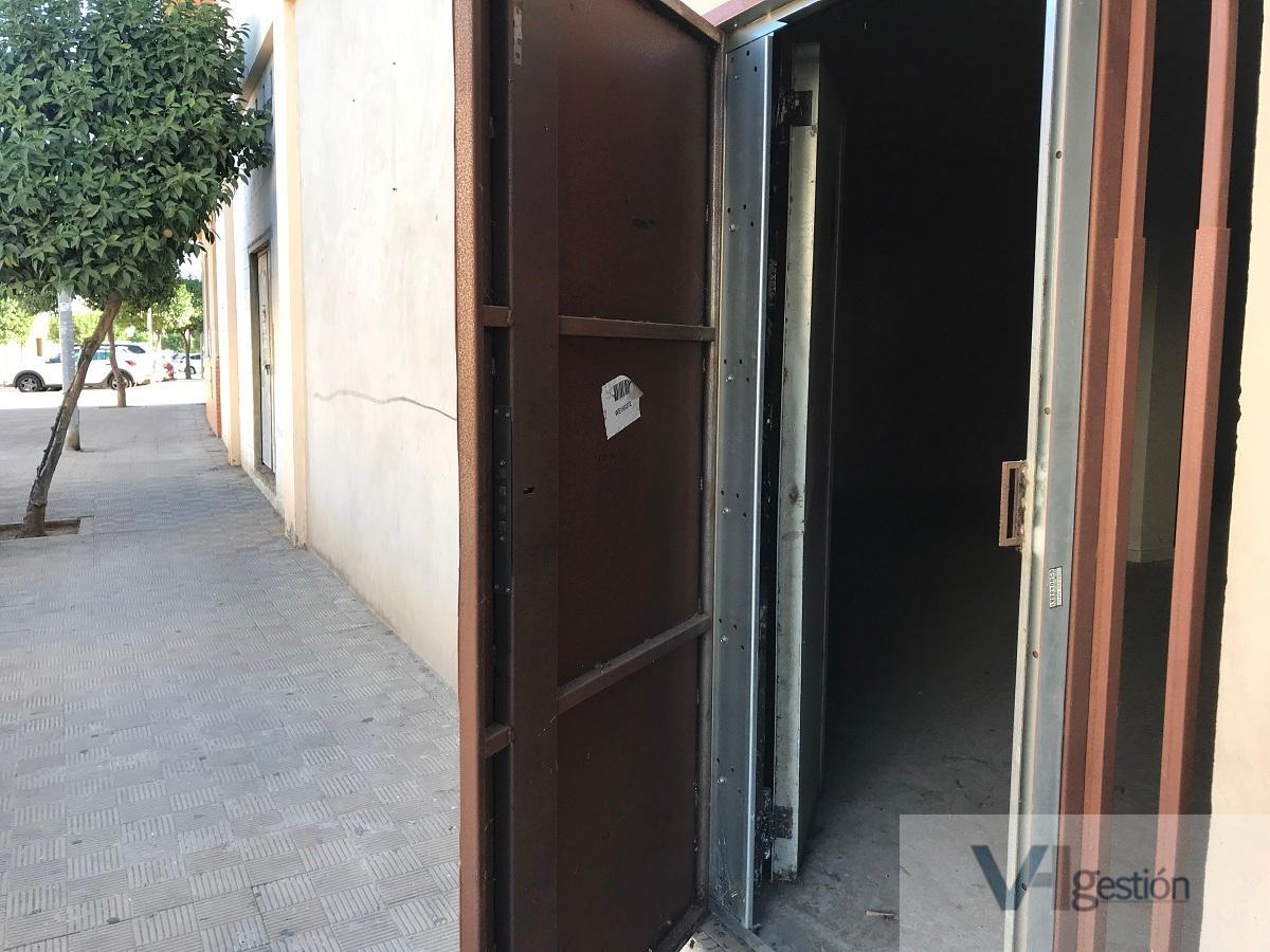 For sale of commercial in Dos Hermanas