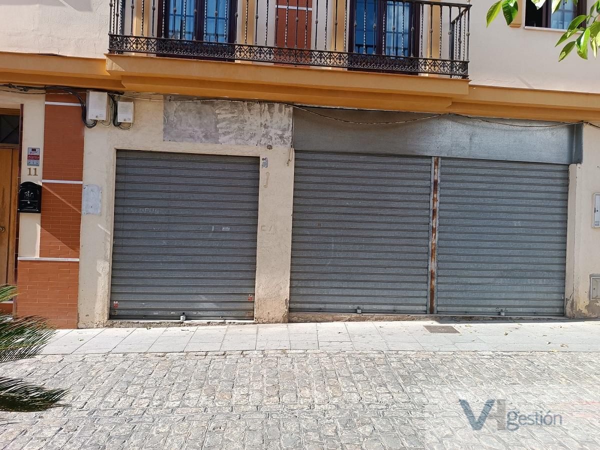 For sale of commercial in Bormujos