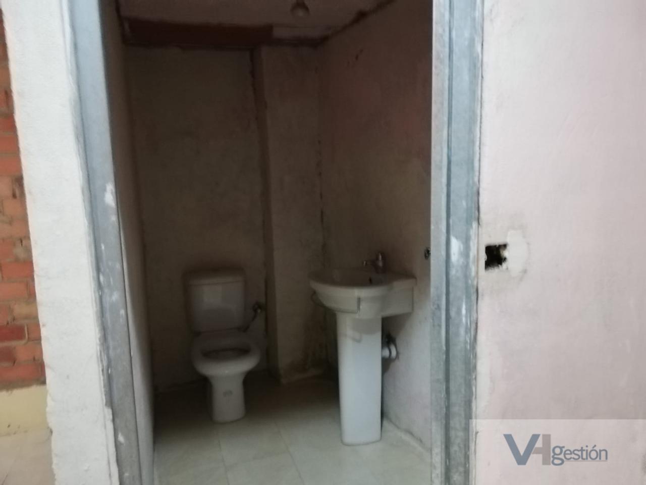 For sale of commercial in Bormujos