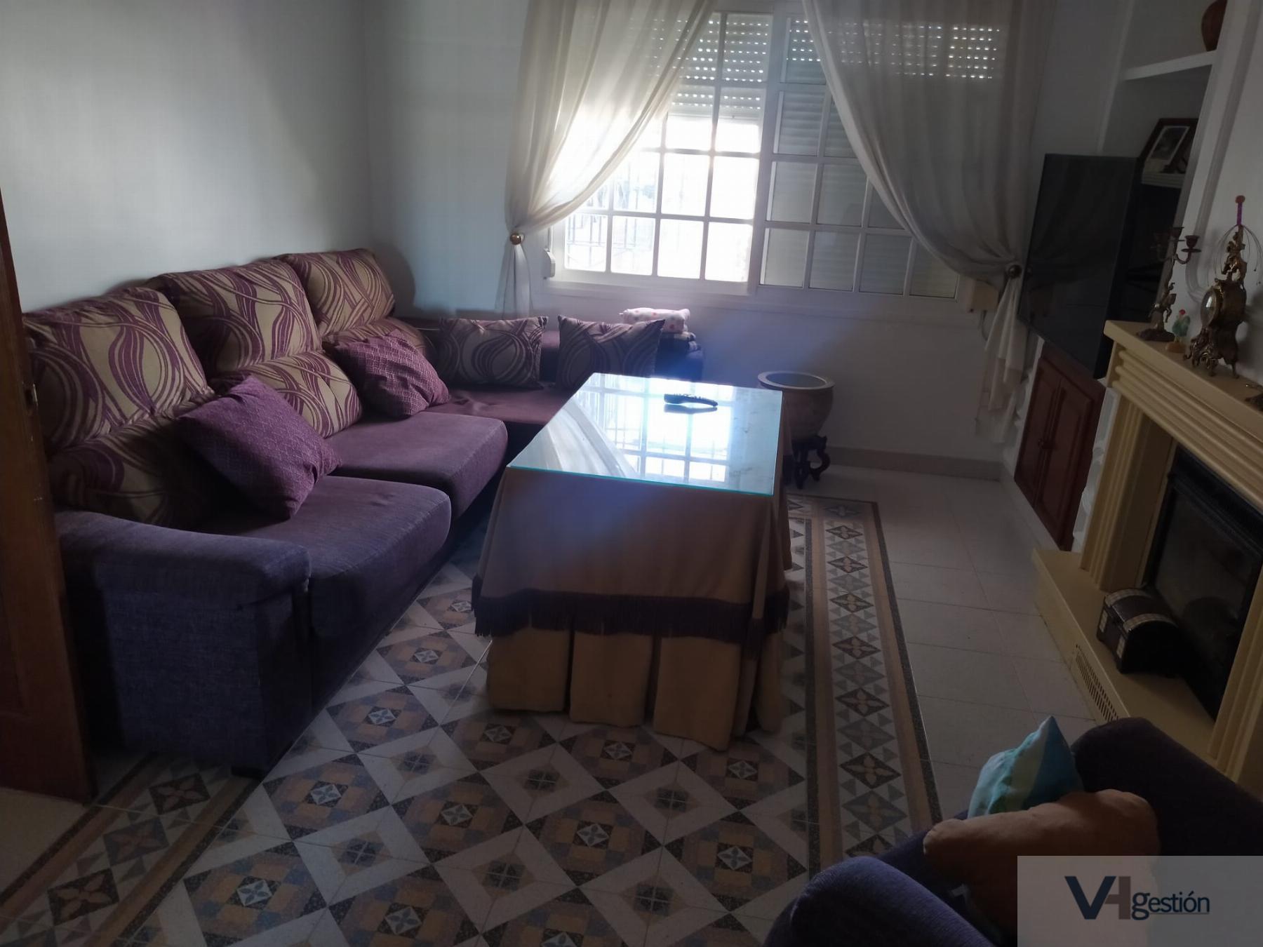 For sale of house in Villamartín