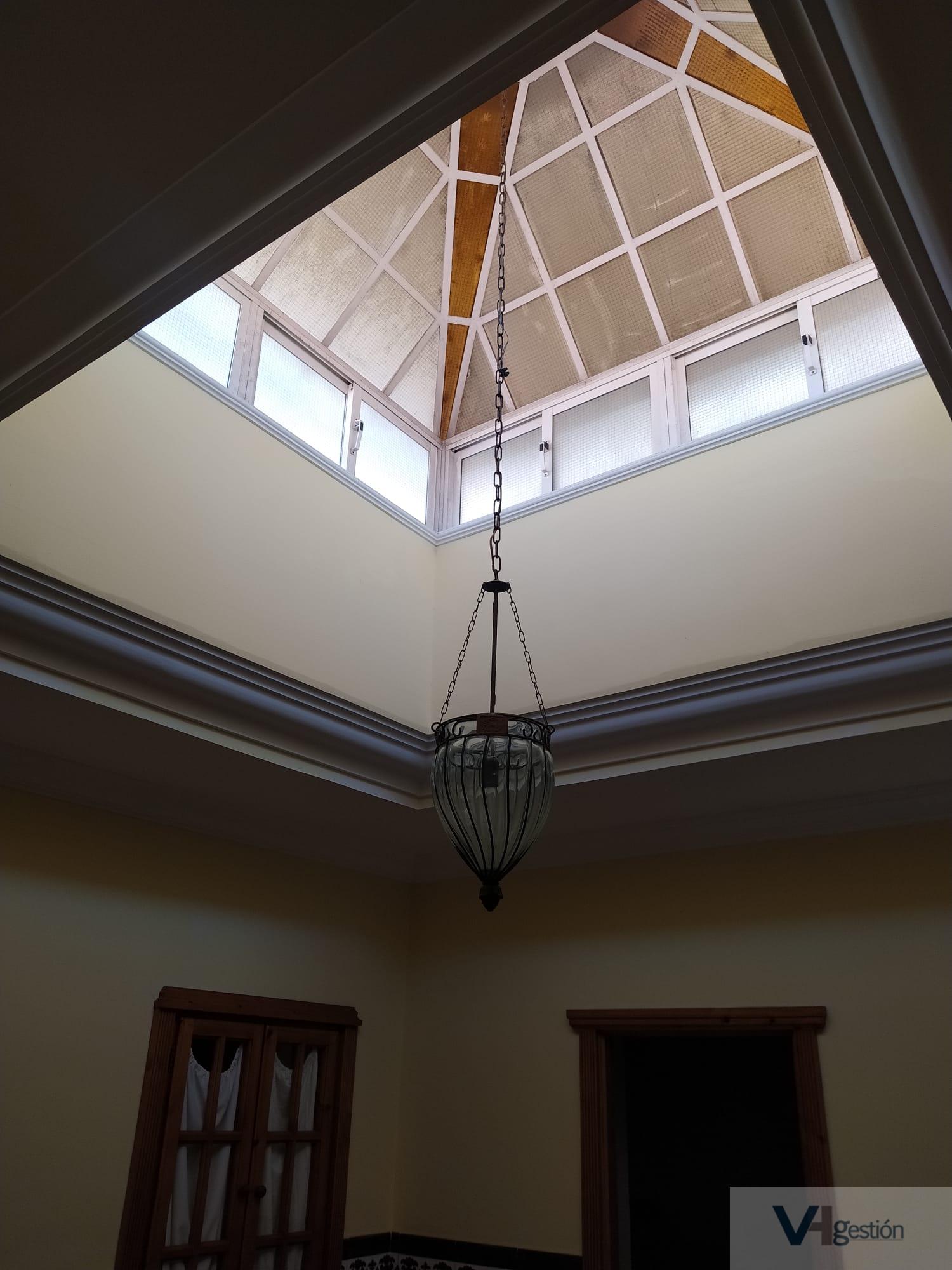 For sale of house in Villamartín