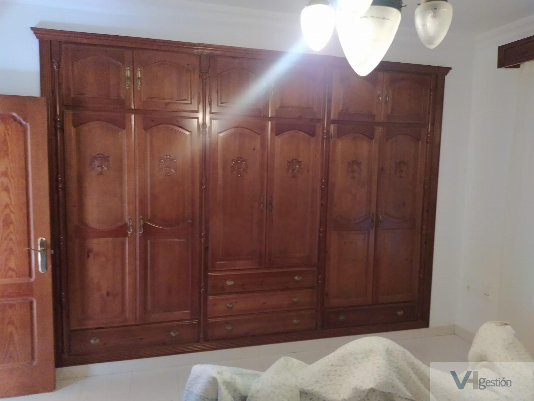For sale of house in Villamartín