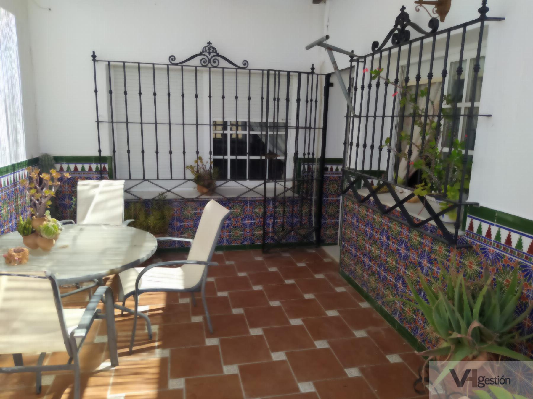 For sale of house in Villamartín