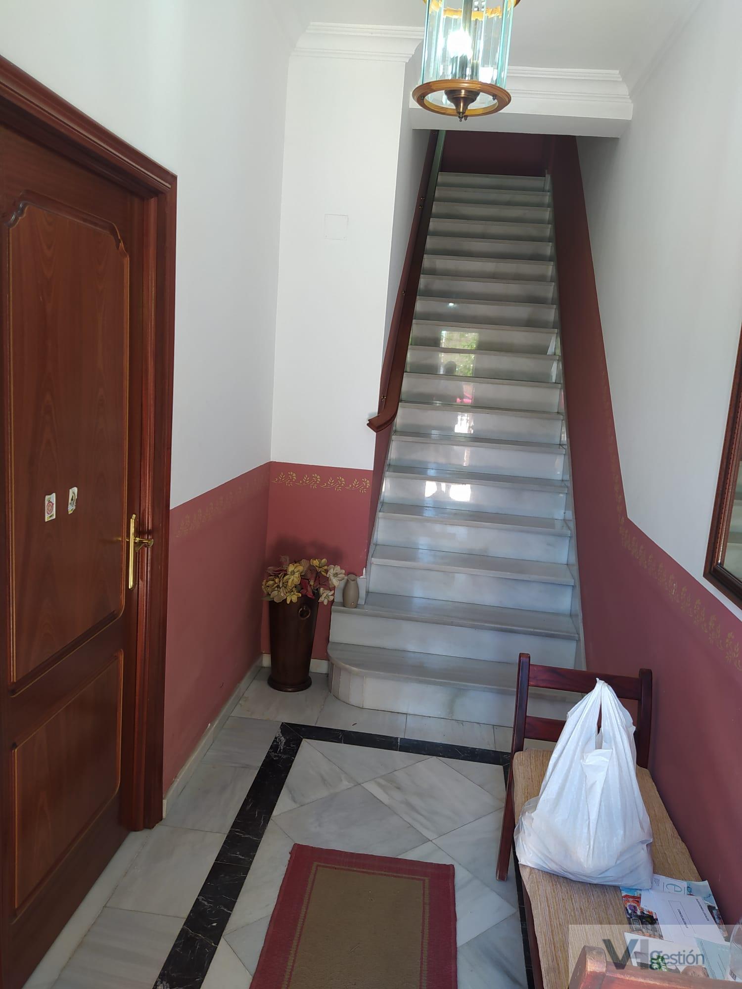 For sale of house in Villamartín