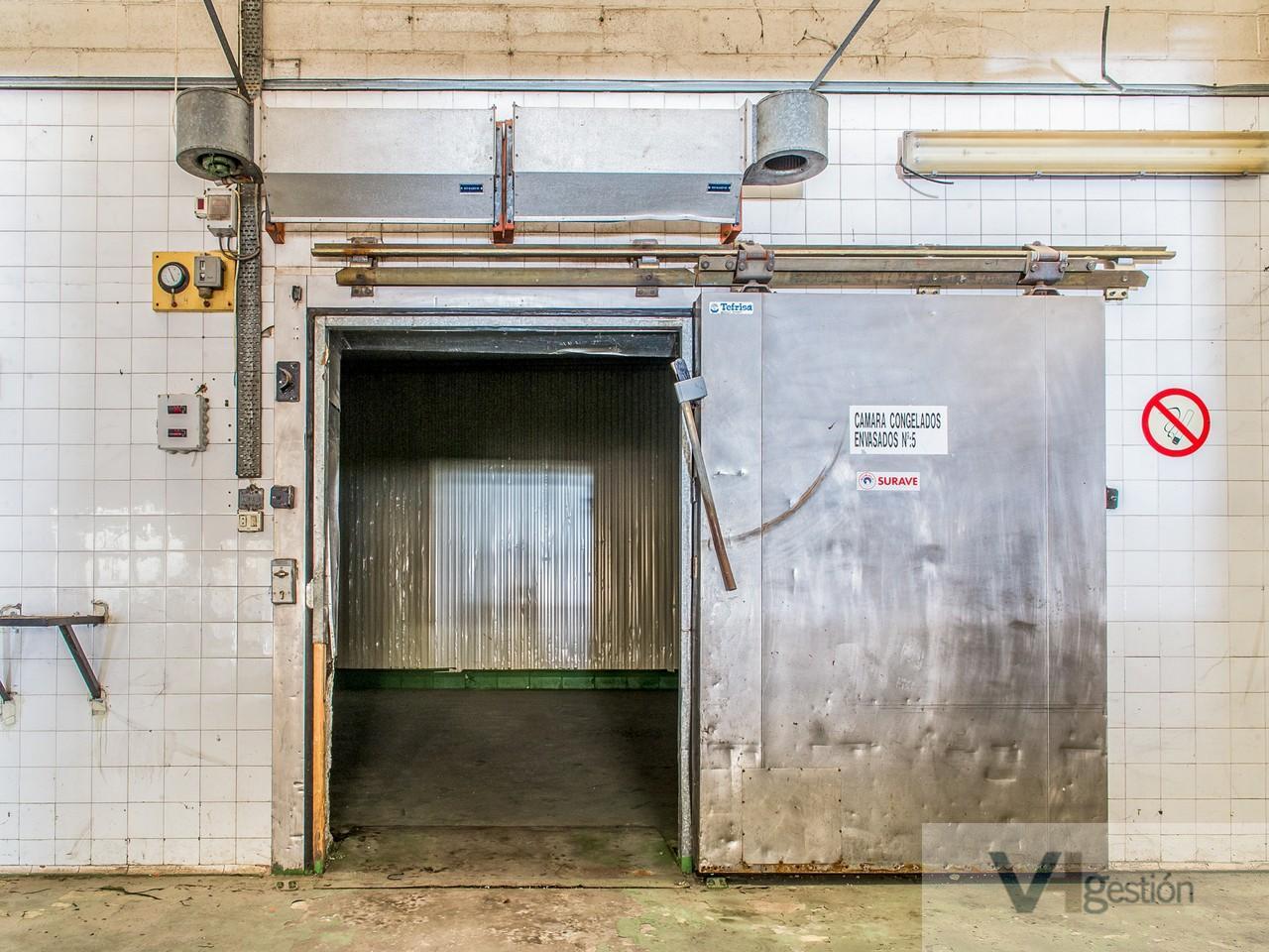 For sale of industrial plant/warehouse in Huelva