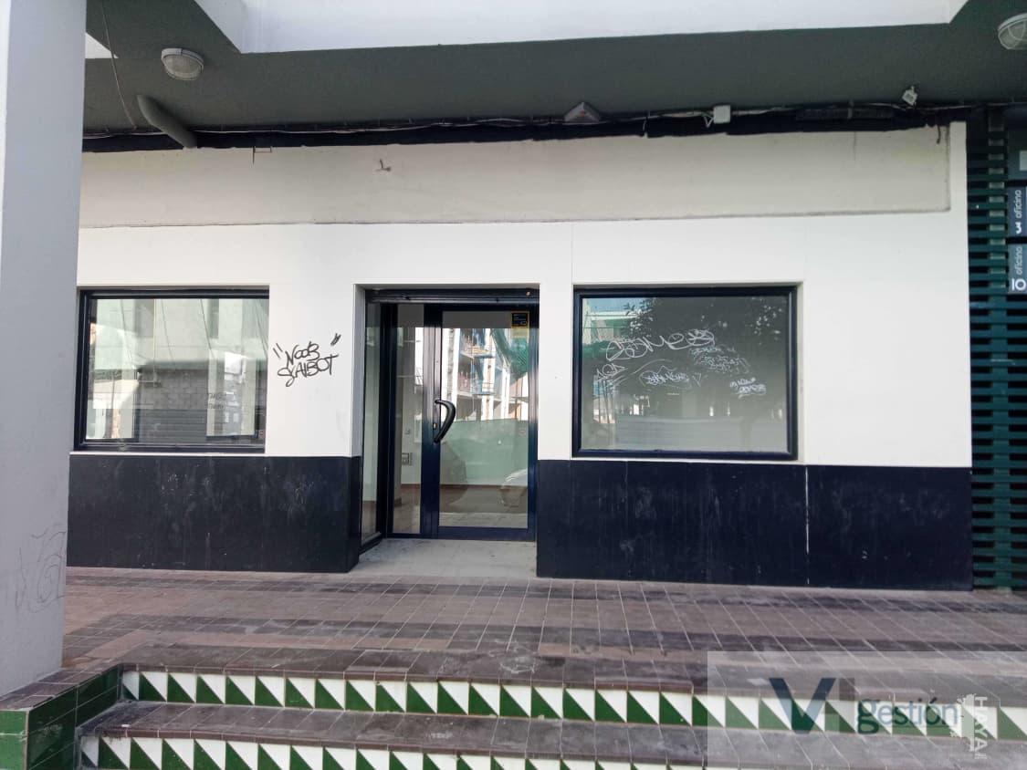For sale of commercial in Dos Hermanas