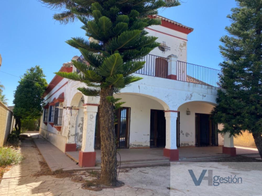 Venta de chalet en La Luisiana
