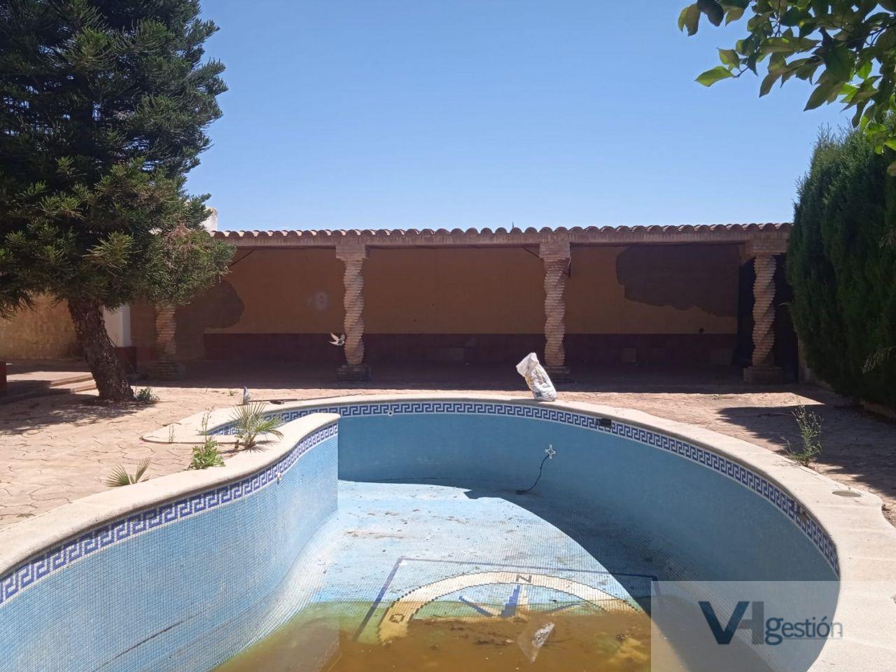 Venta de chalet en La Luisiana