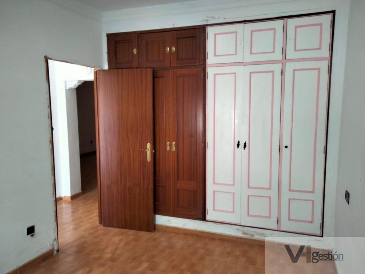 For sale of house in Guillena