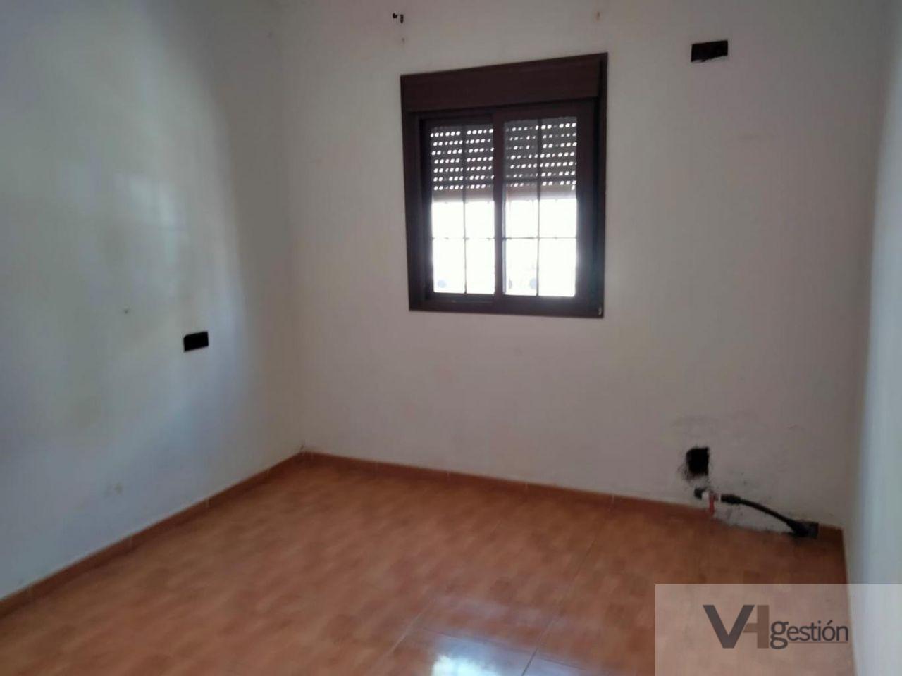 For sale of house in Guillena