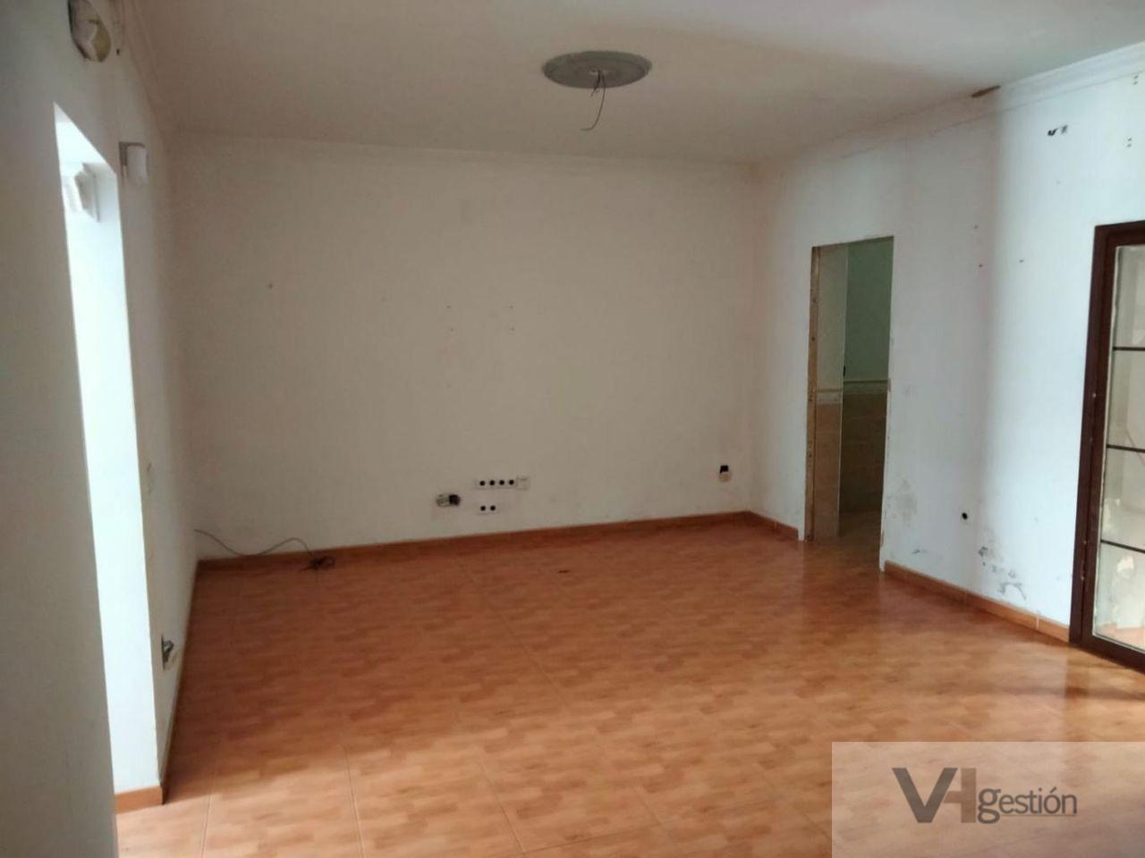 For sale of house in Guillena