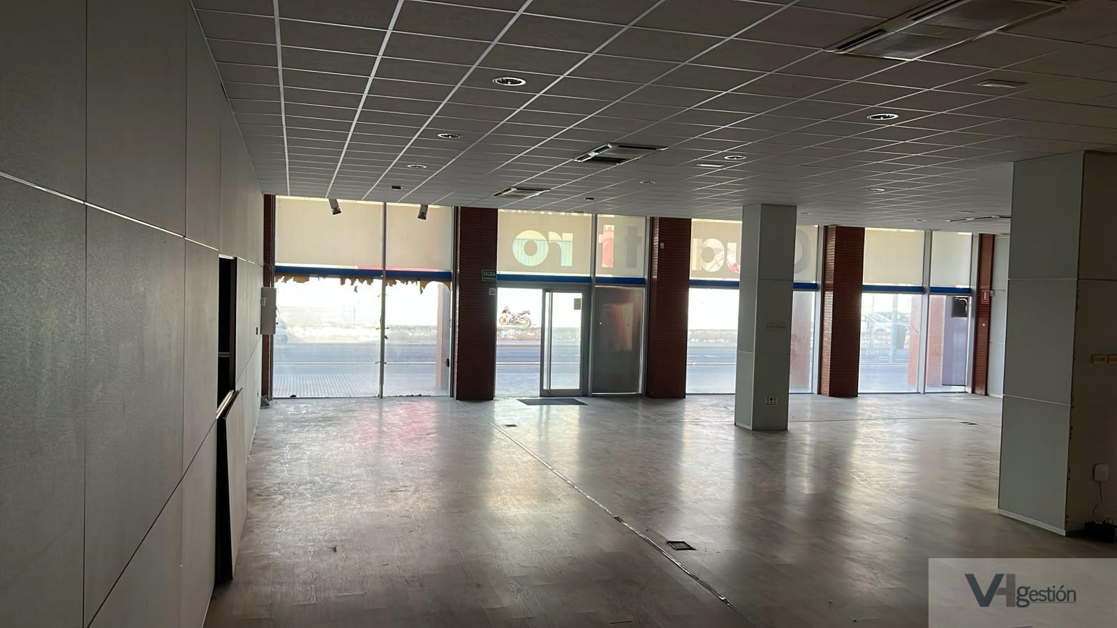 Venta de local en Cádiz
