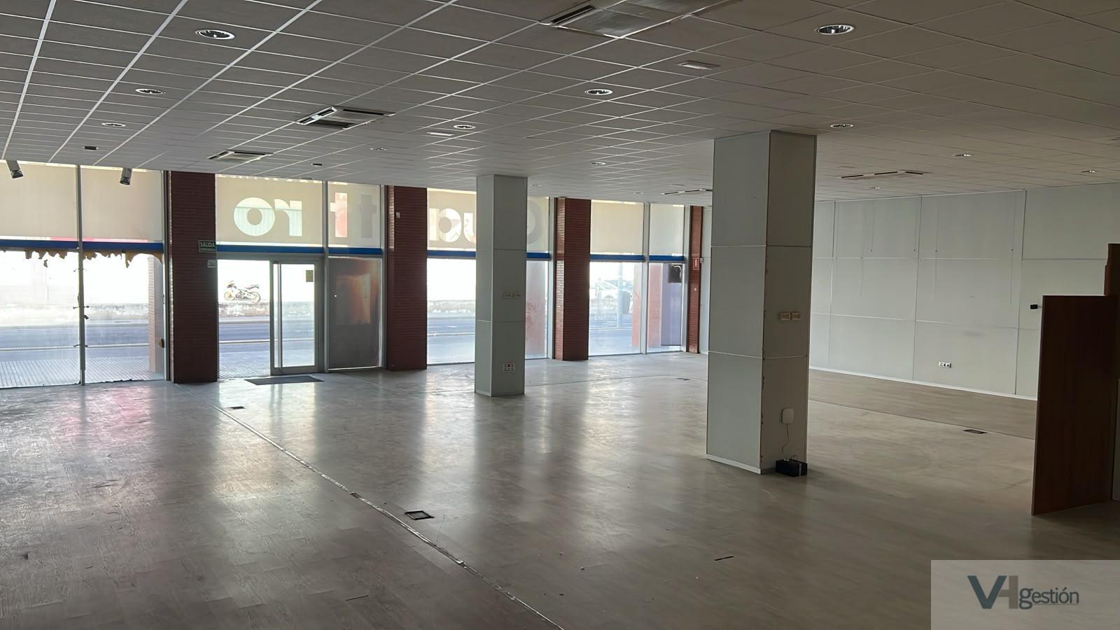Venta de local en Cádiz