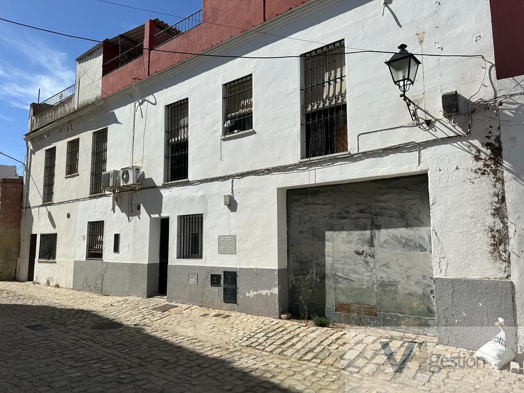For sale of house in Carmona