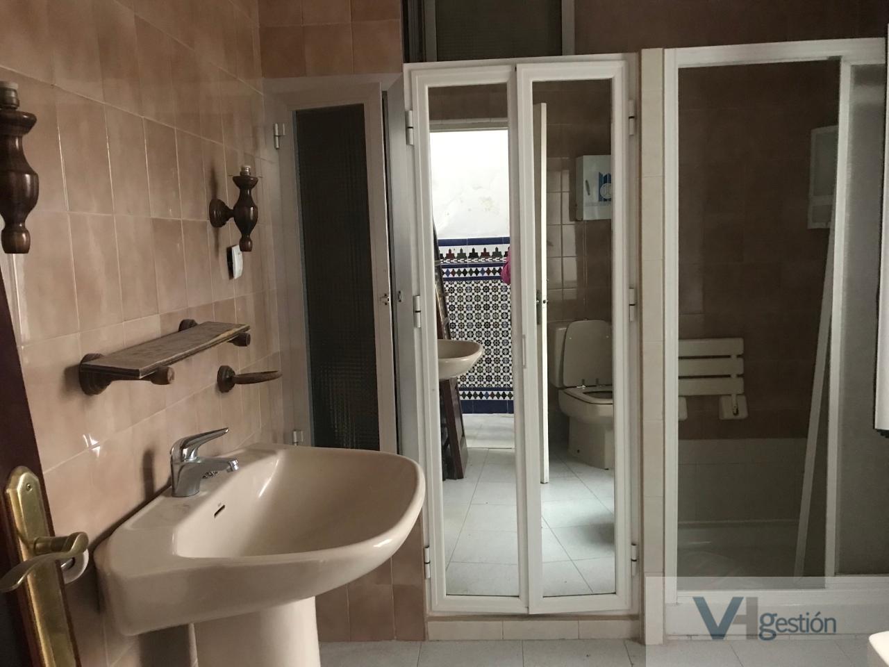 For sale of house in Carmona