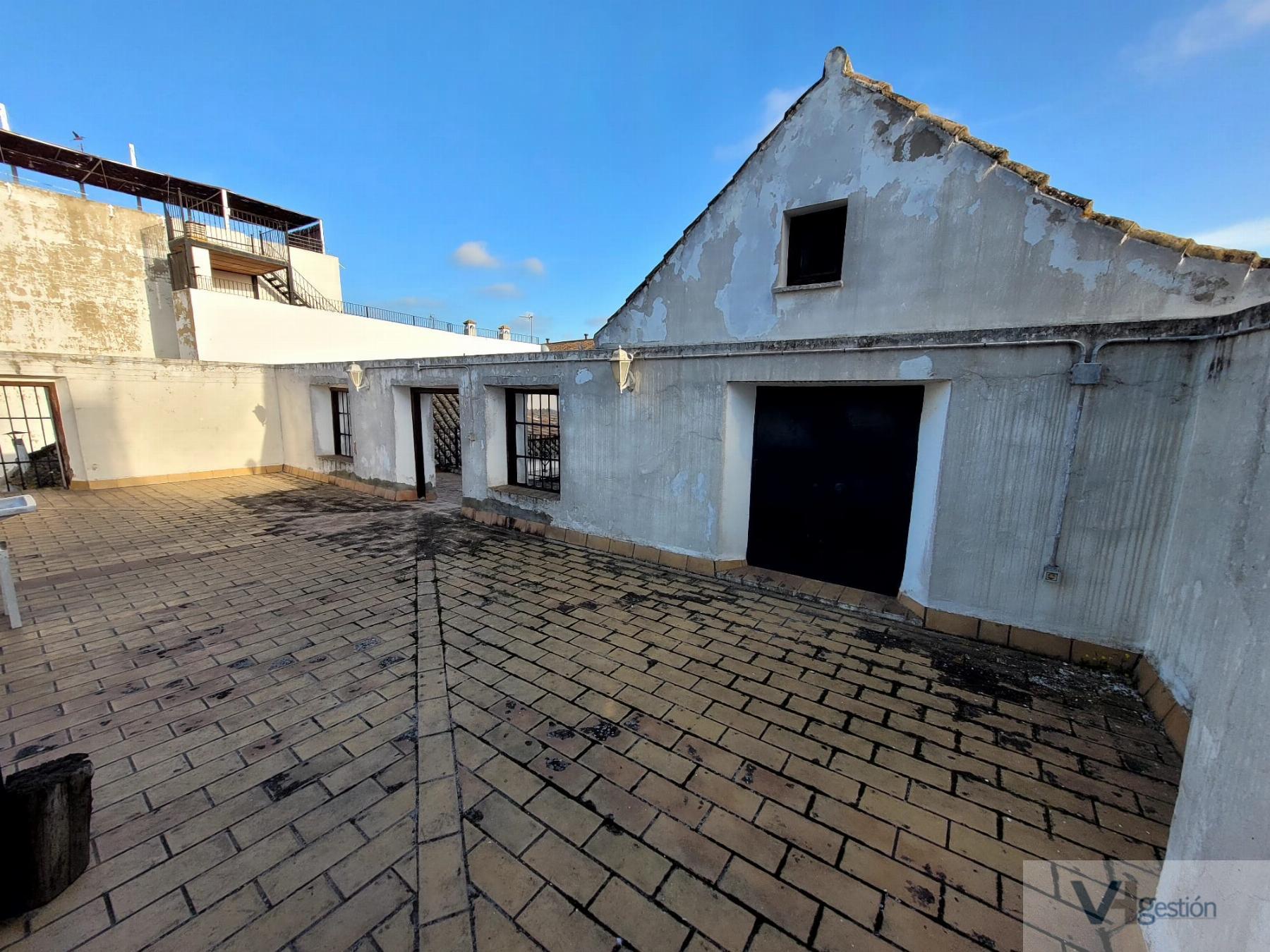 For sale of building in Sanlúcar de Barrameda