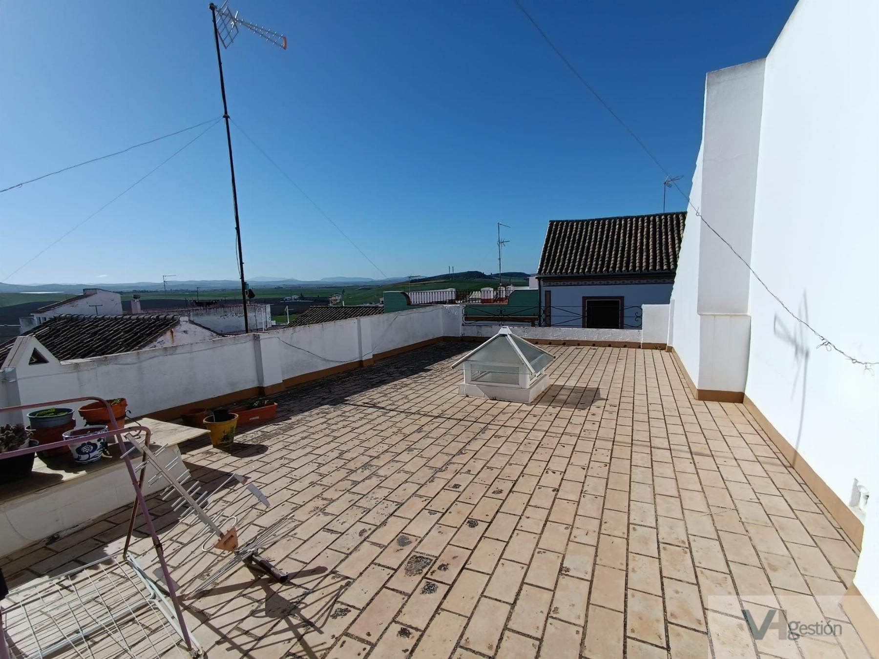 For sale of house in Villamartín